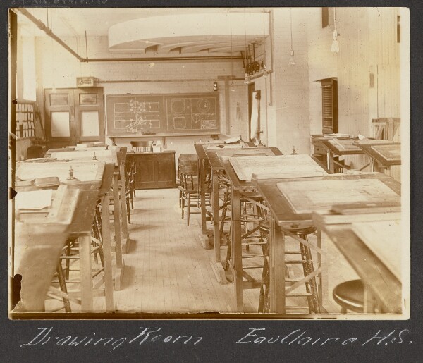 Unknown, [Drawing Room. Eau Claire H.S.]