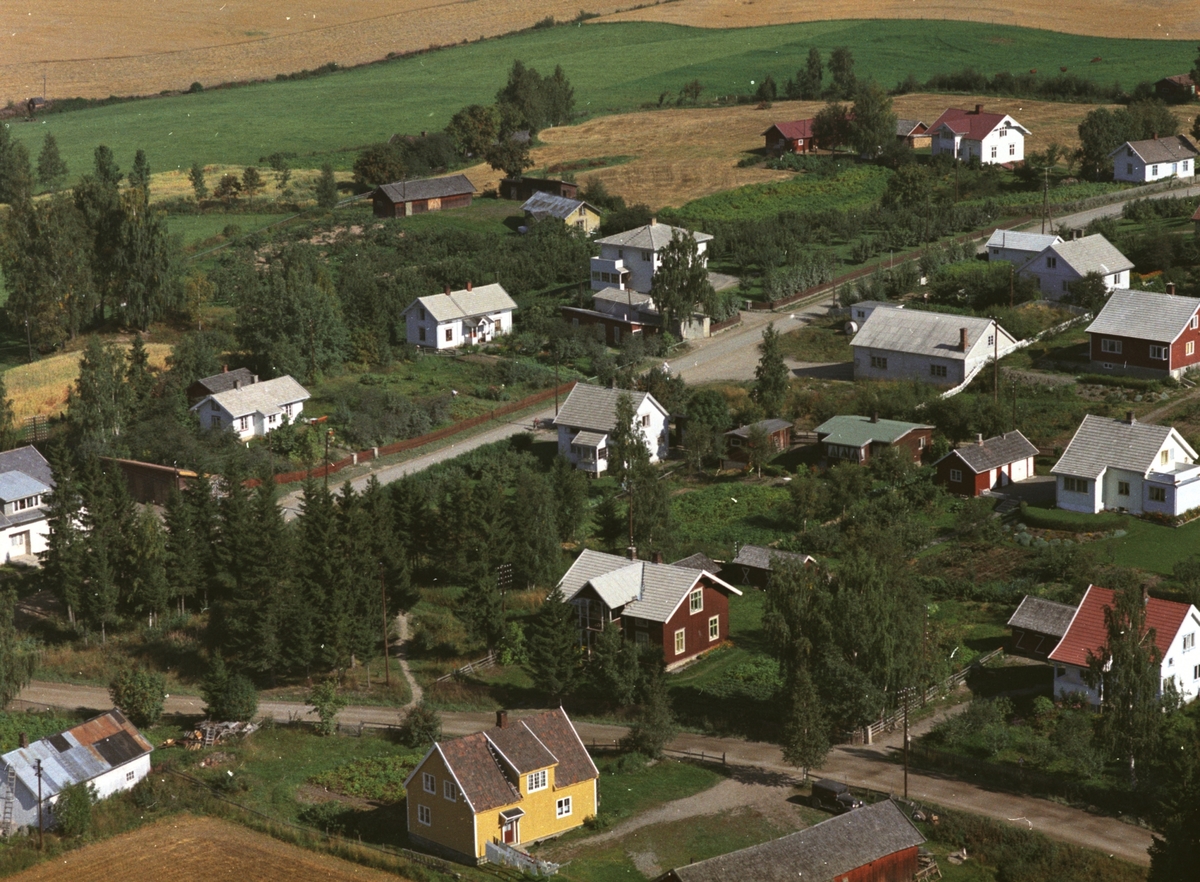 Widerøes Flyveselskap A/S, Flyfoto, boliger, Lundsdalen, Gaupen, Ringsaker.