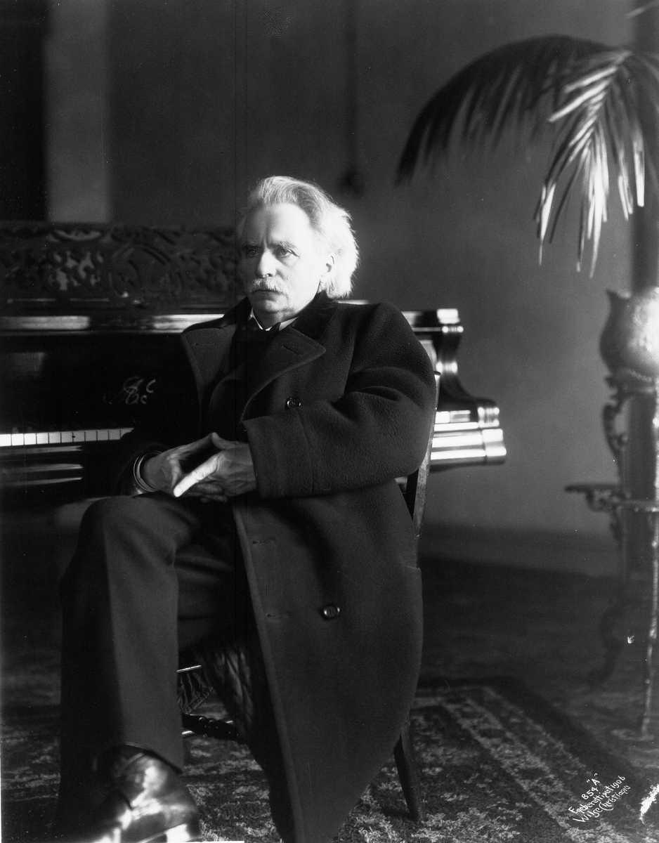 Anders Beer Wilse, Prot: Edvard Grieg Ved Pianoet 11/12