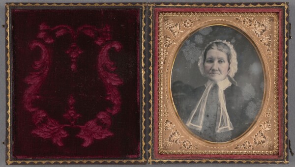 Unknown, [Portrait of an elderly woman in bonnet]