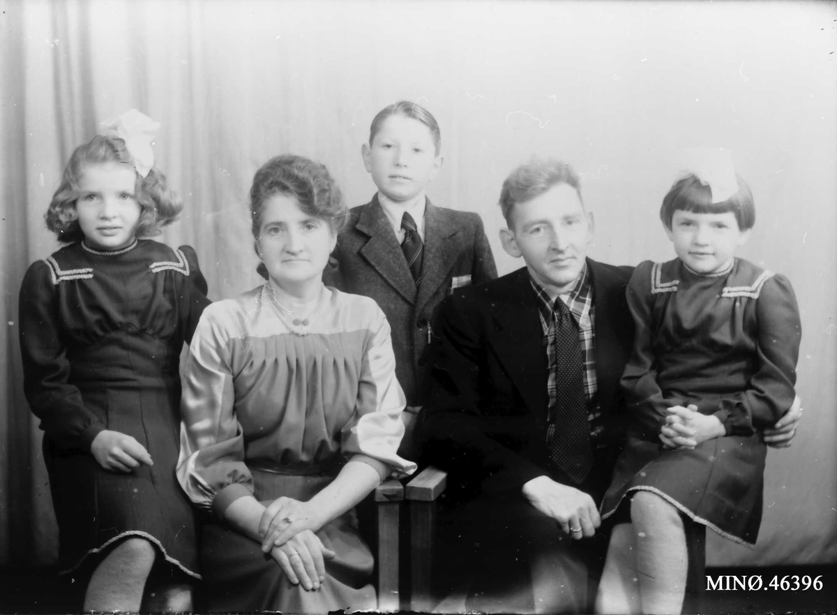 Per K. Lien, Familiebilde