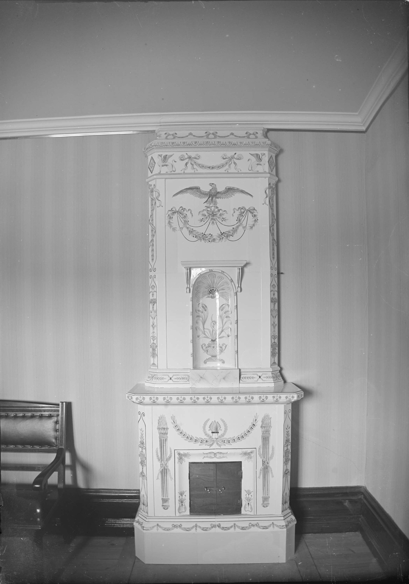Henri Osti's Fotografiateliér, Tavern furnace from C. Boivies Kakelfabrik AB, Uppsala 1903