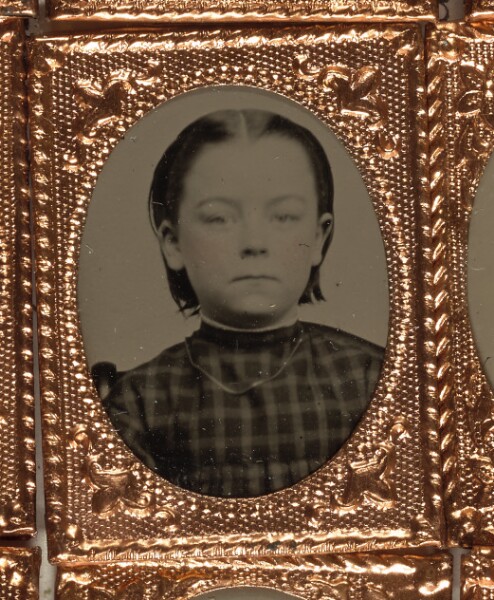Unknown, [Portrait of a young girl]