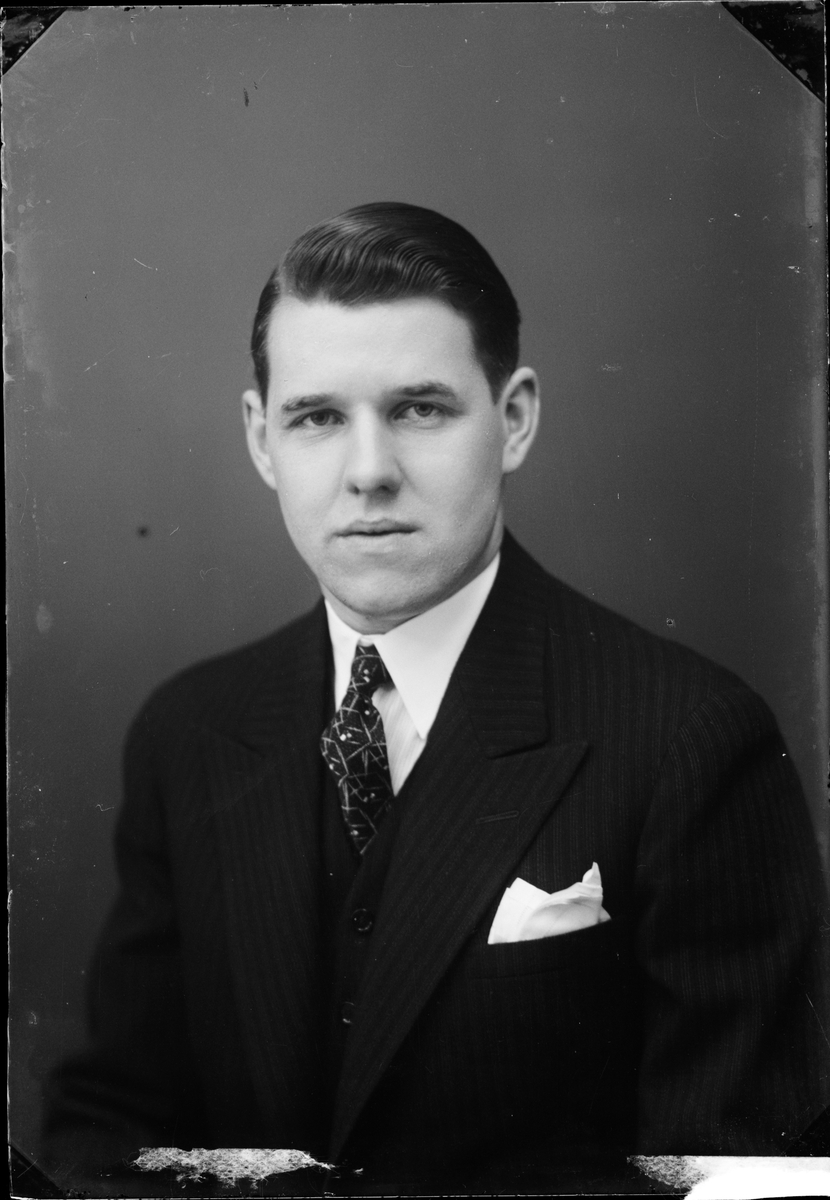 Skötsner-Edhlund, Ateljéporträtt - Melander, Östhammar, Uppland