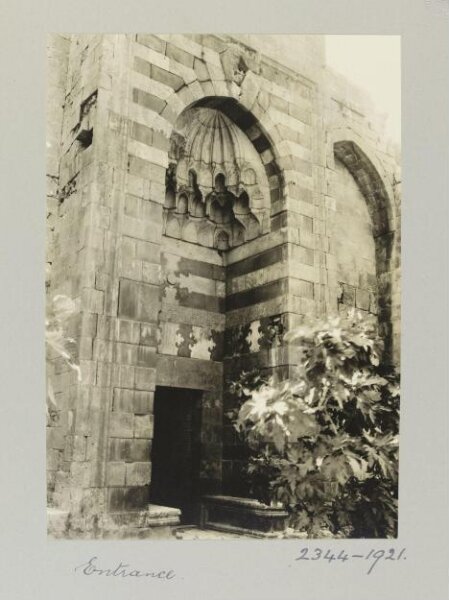 K.A.C. Creswell, Entrance portal of throne hall in Citadel, Aleppo