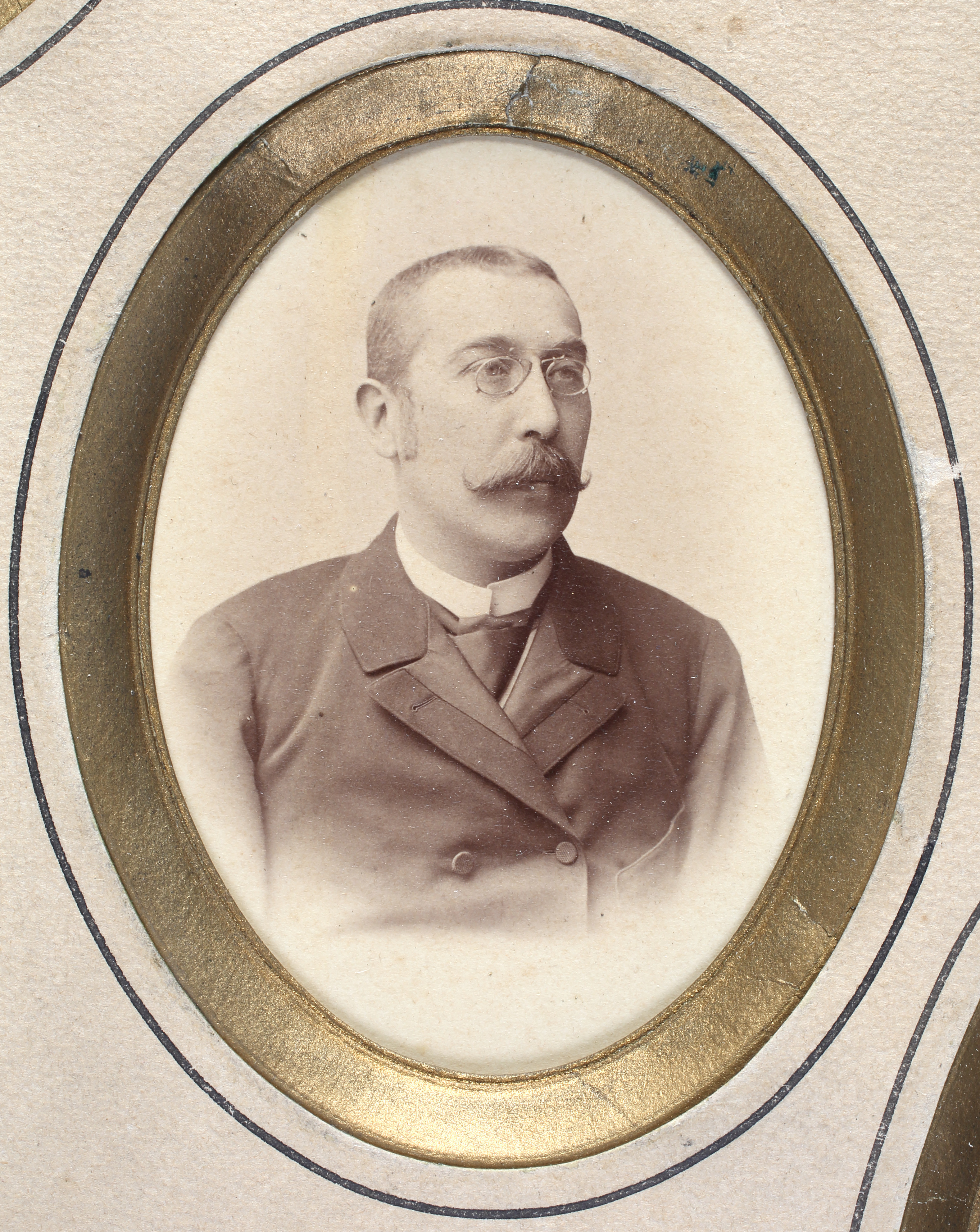 Gjuro i Ivan Varga, Portret nepoznatog