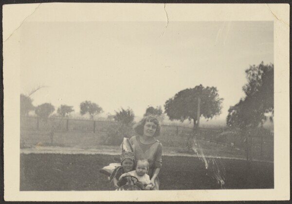 Louis Fleckenstein, [Florence and Children]