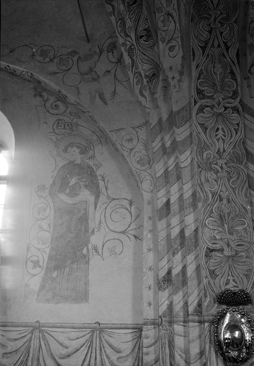 Uppsala-Bild, Kalkmålning i kyrka, sannolikt Uppland, 1952