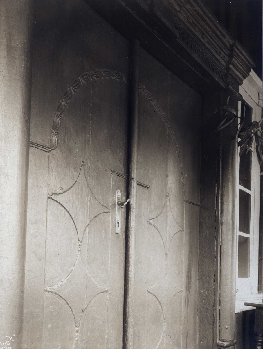 Anders Beer Wilse, Hauge, bygd i 1803. Inngangsdør. Sokndal, Rogaland.