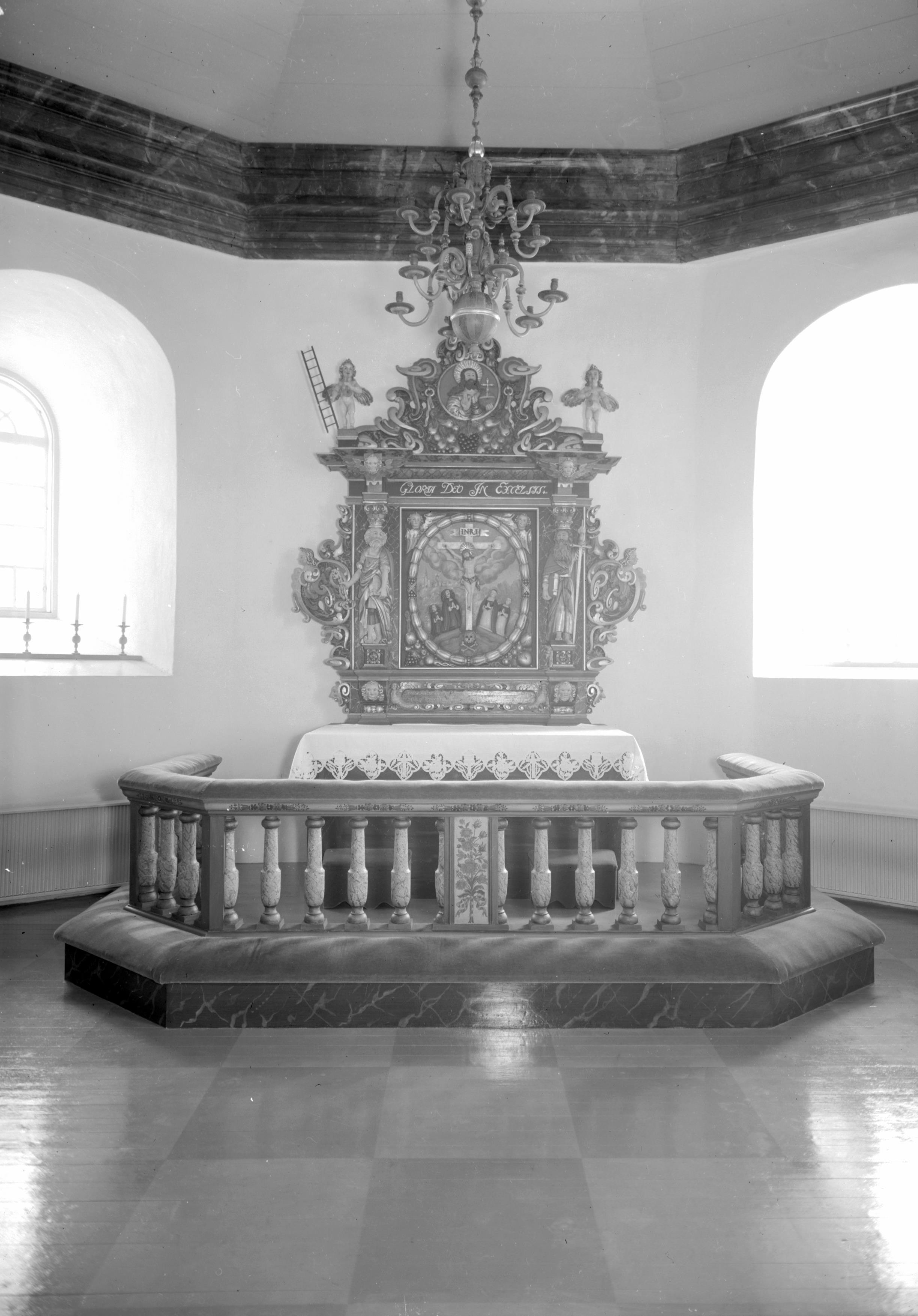 Sven Sjöstedt, Hålta kyrka