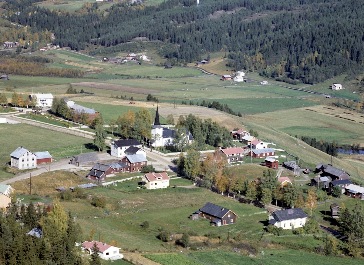 Widerøes Flyveselskap A/S, Øvre Rendal kirke