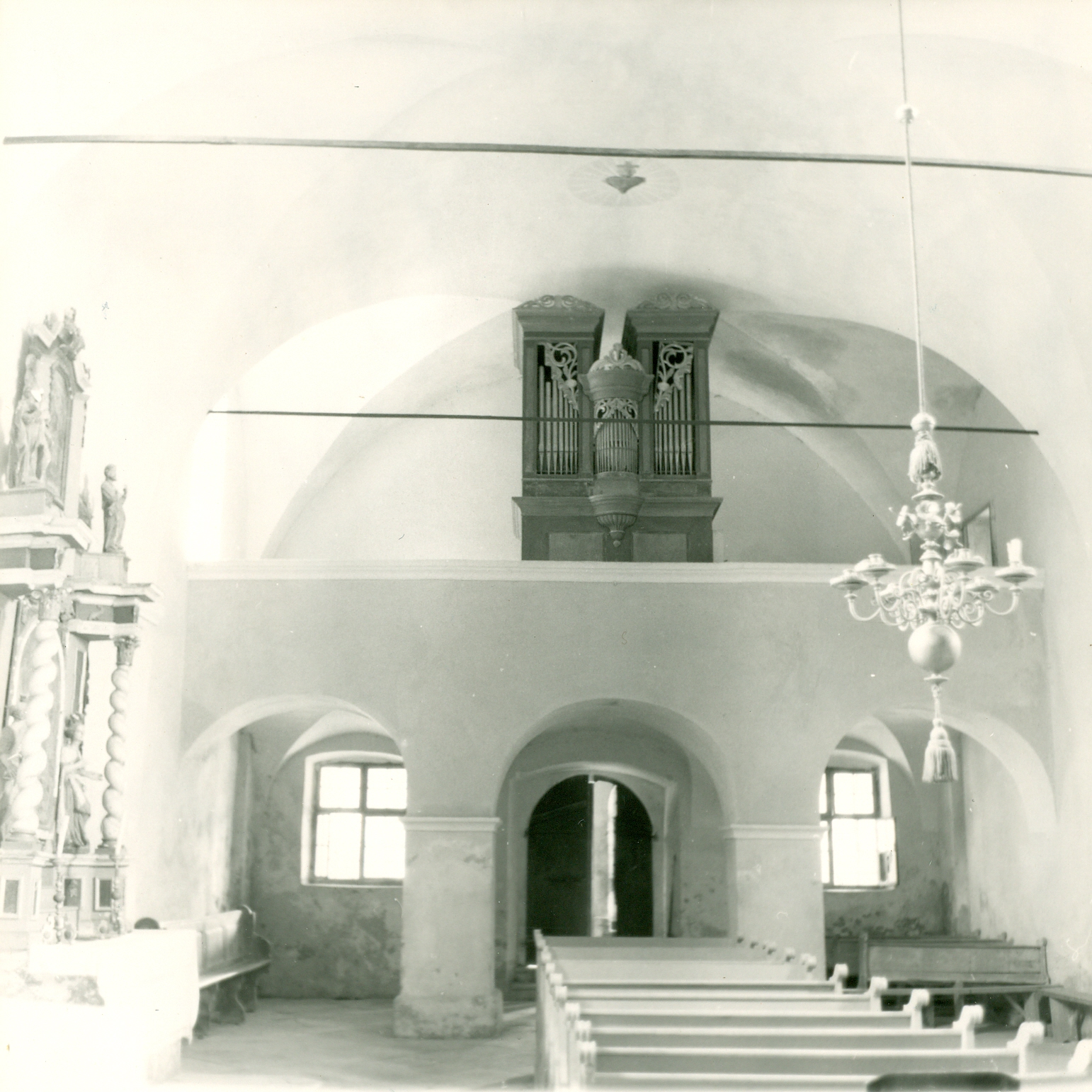 Nino Vranić, Močila (Koprivnica) - Kapela Uznesenja Marijina - Smještaj u prostoru
