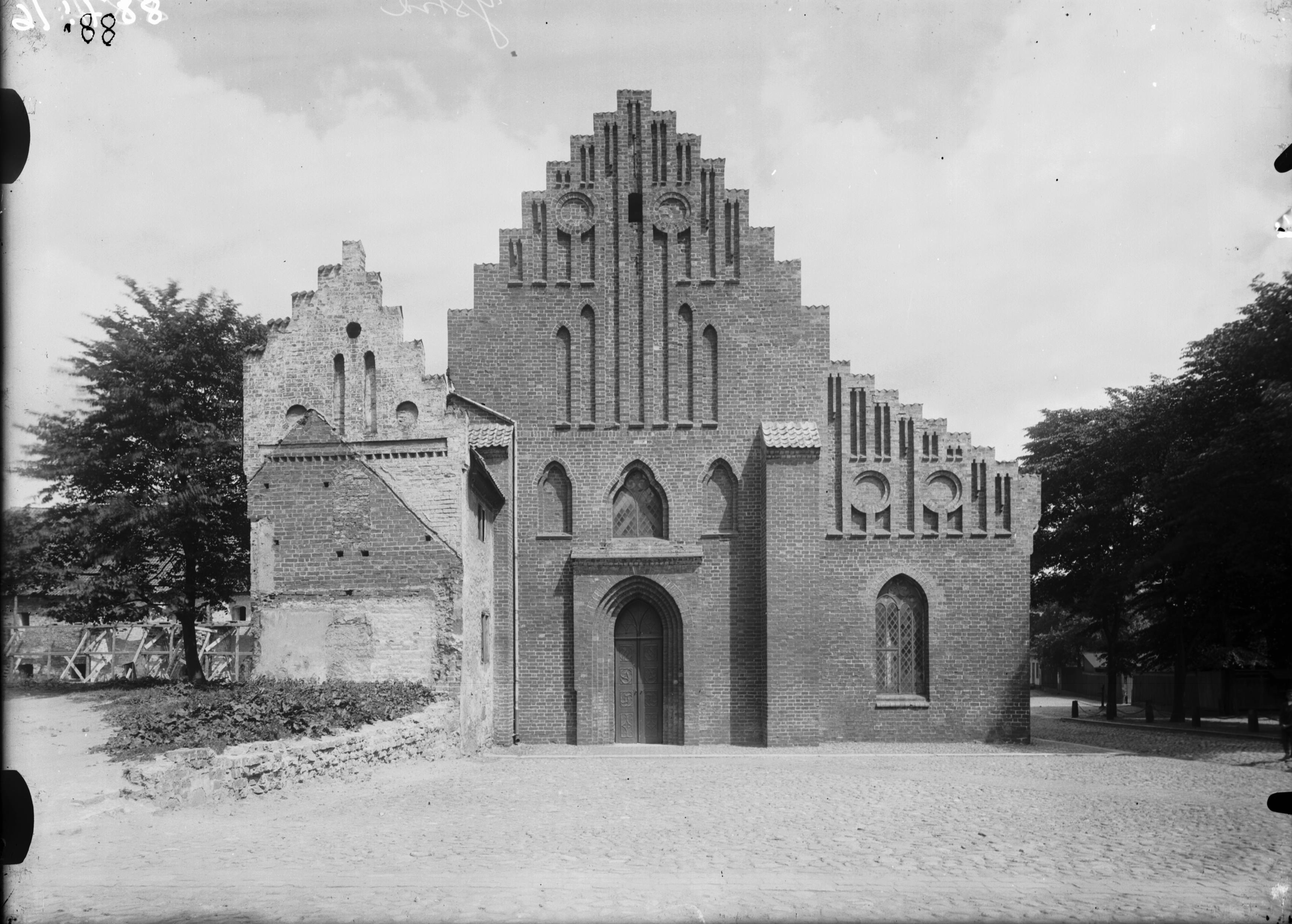 Anders Roland, Sankt Petri kyrka (klosterkyrkan)
