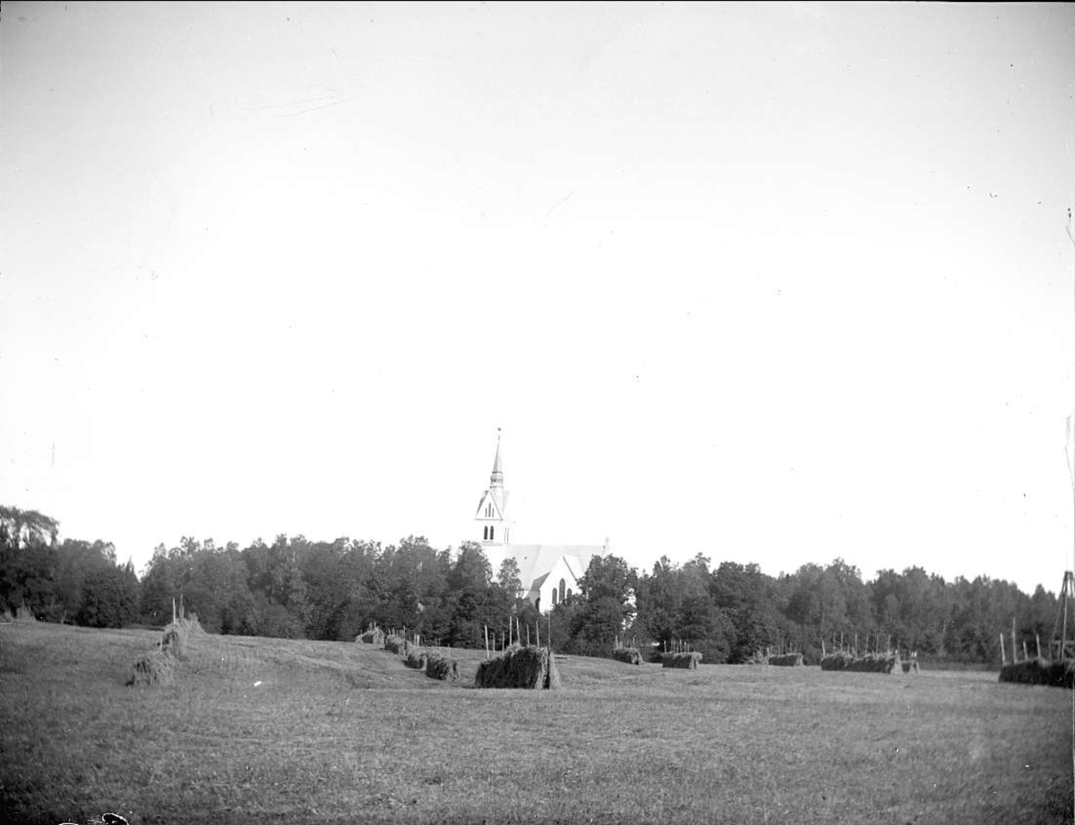 August Fredrik Schagerström, Mark med höhässjor och Skutskärs kyrka, Älvkarleby socken, Uppland juli 1916