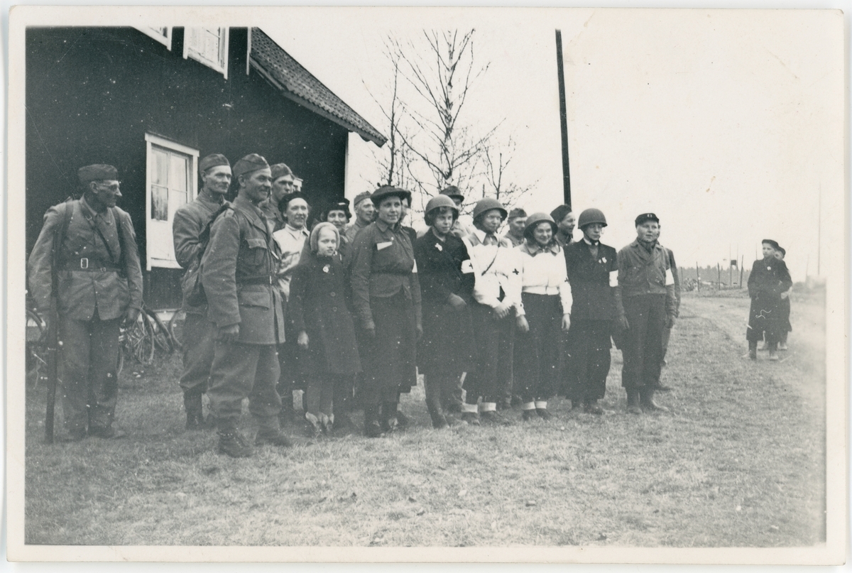 Okänd,, Skogs-Tibble rödakorskrets och Hemvärnet, Uppland våren 1943
