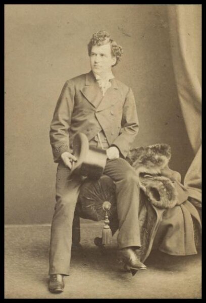 London Stereoscopic and Photographic Company, Guy Little Theatrical Photograph