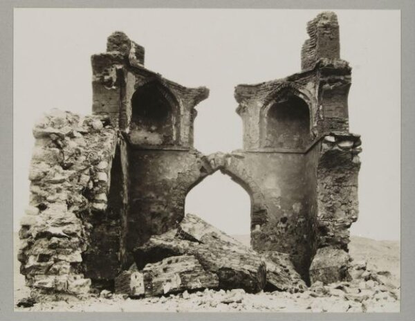 K.A.C. Creswell, First mausoleum of the Saba' Banat , Cairo