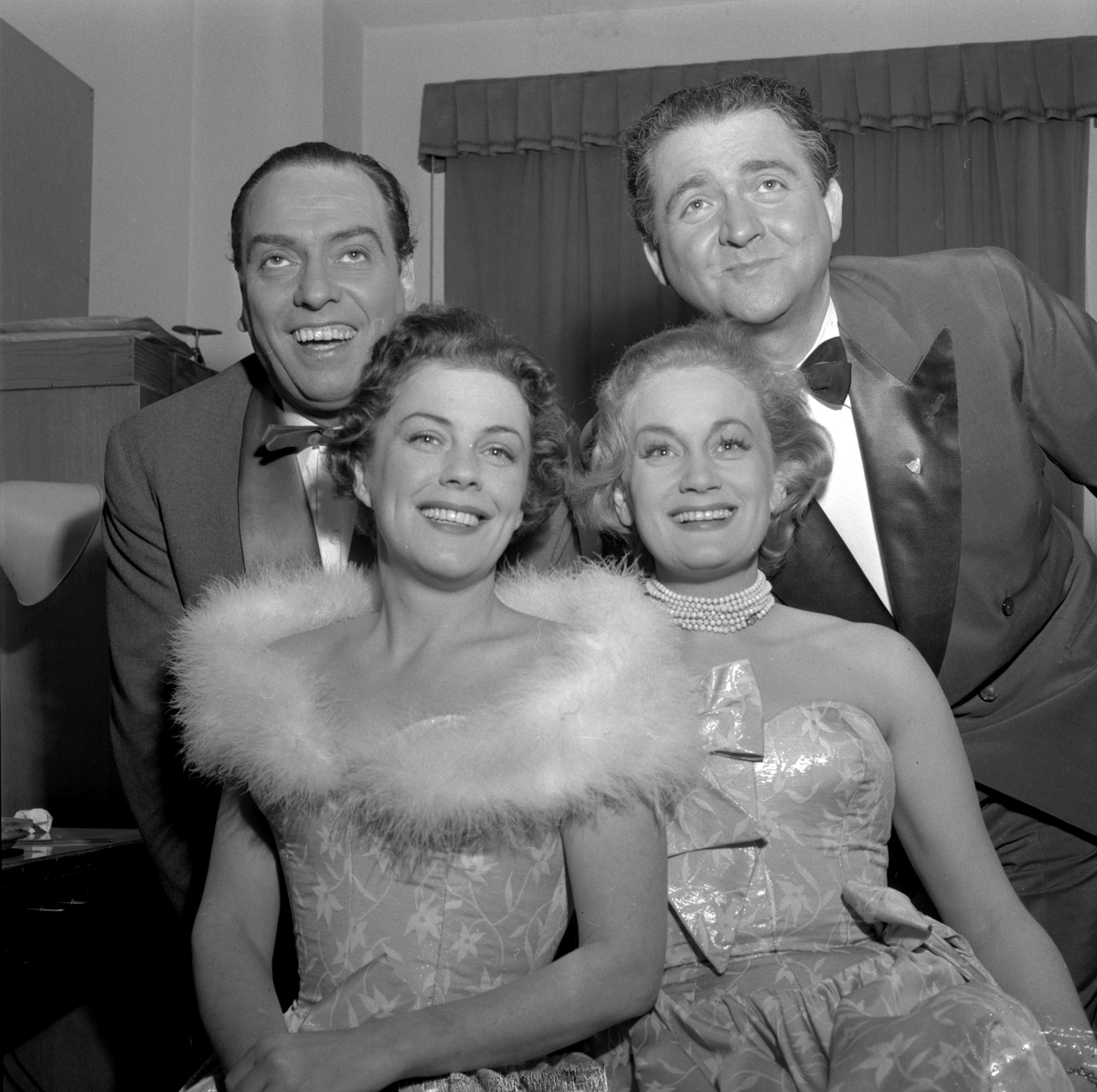 Örebro Kuriren, Idrottshuset, Stig Järrel & Co. 26 januari 1956.