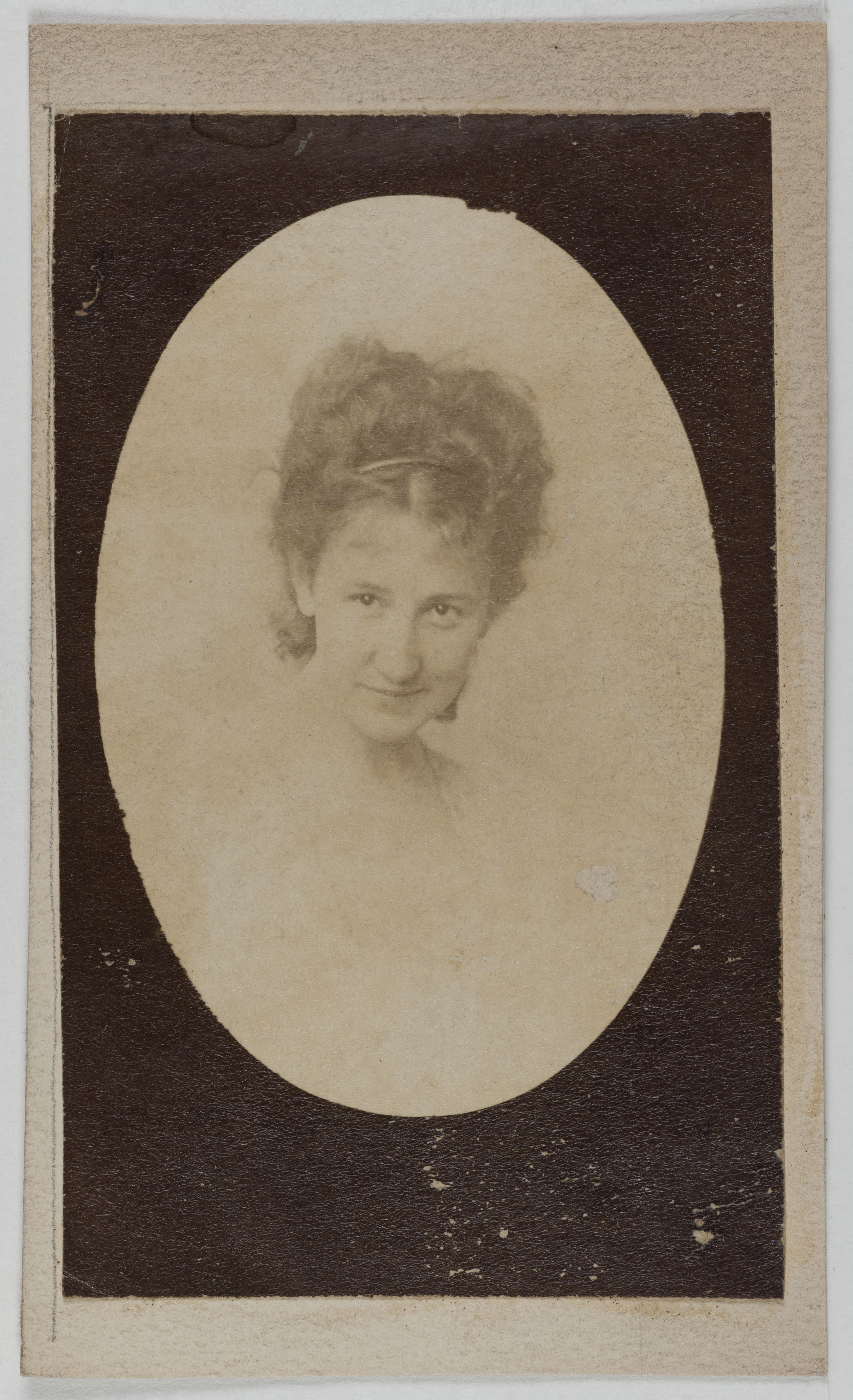 Anonyme, Portrait de Levy, (actrice)