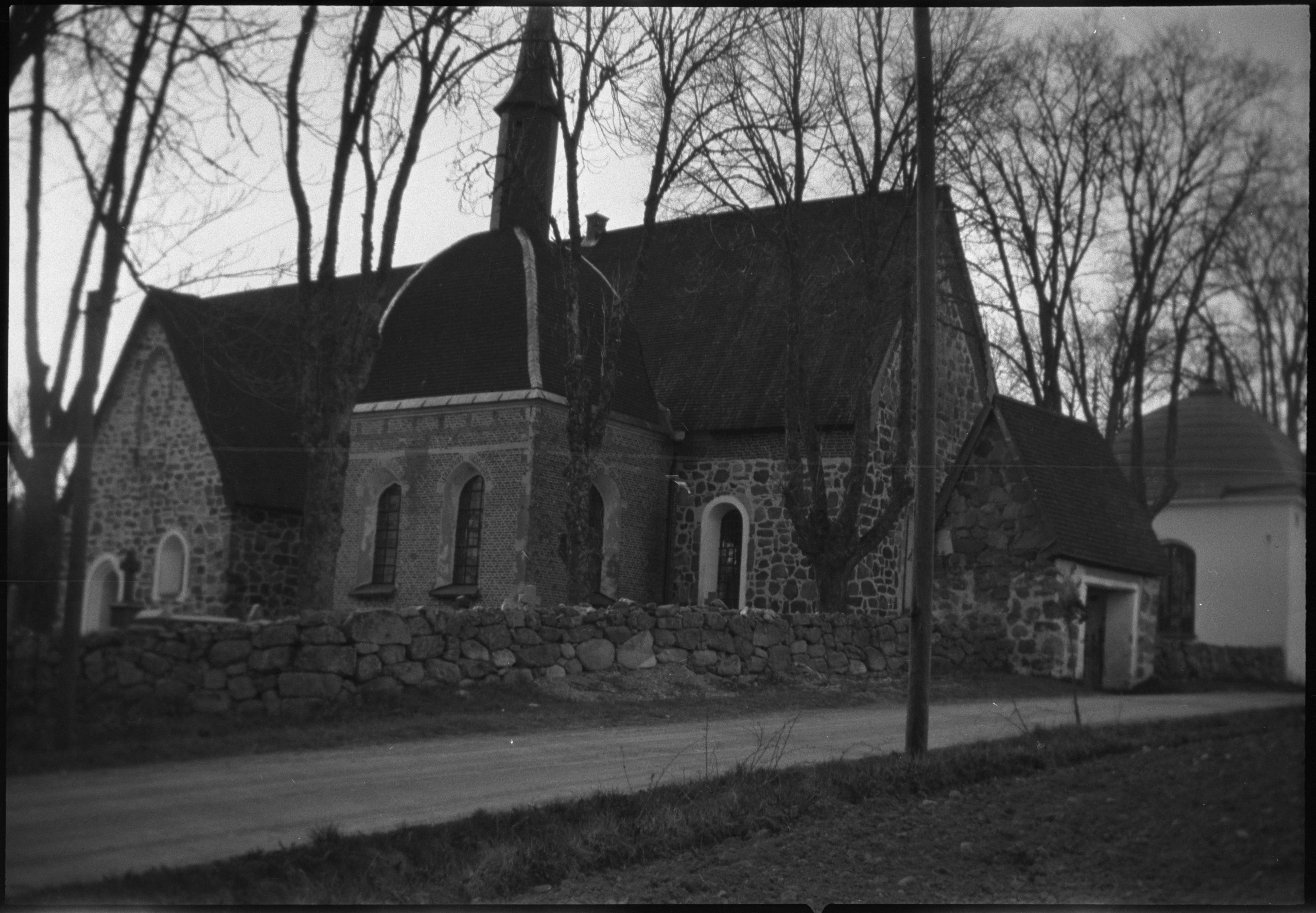 Berit Wallenberg, Frötuna kyrka
