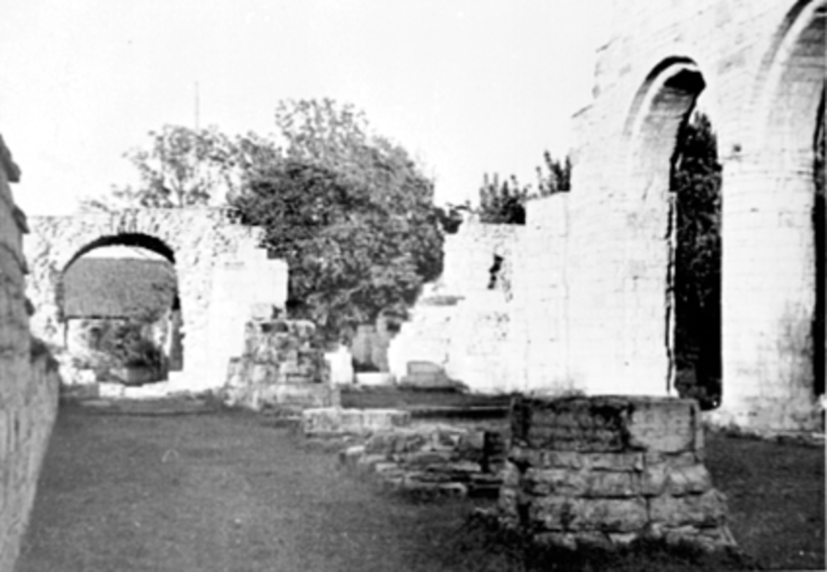 Anno Domkirkeodden, PARTI VED DOMKIRKERUINEN, HEDMARKSMUSEET OG DOMKIRKEODDEN
