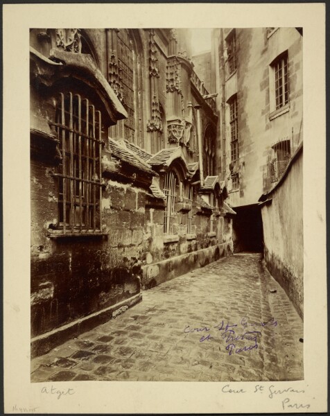 Eugène Atget, [Cour Saint Gervais et Protais]