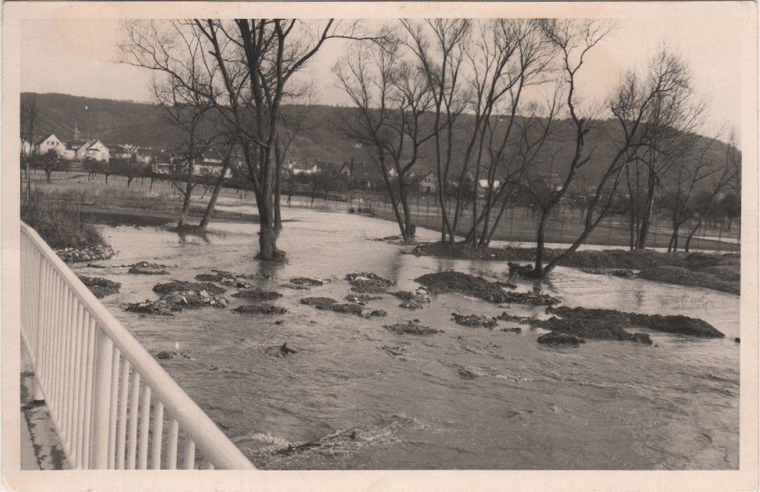 Jupp Schuld, Hochwasser der Ahr, hier Überschwemmung der Wiesen in Richtung Dorf im Februar 1970
