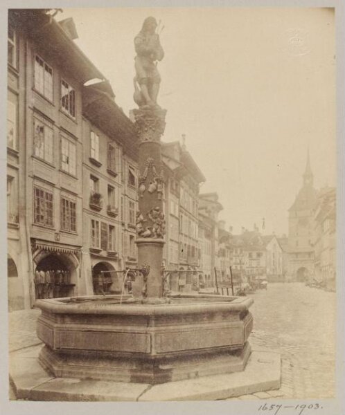 Atget, Jean-Eugène-Auguste, The Bagpipe fountain in the Spitalgasse, Bern, Switzerland