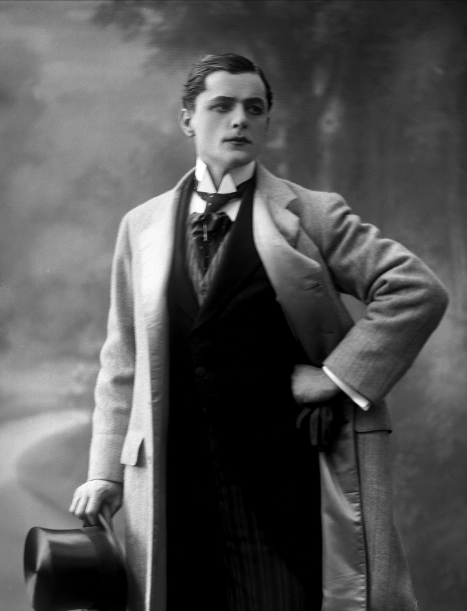 Gustav Borgen, Portrett, skuespiller Buttedal.