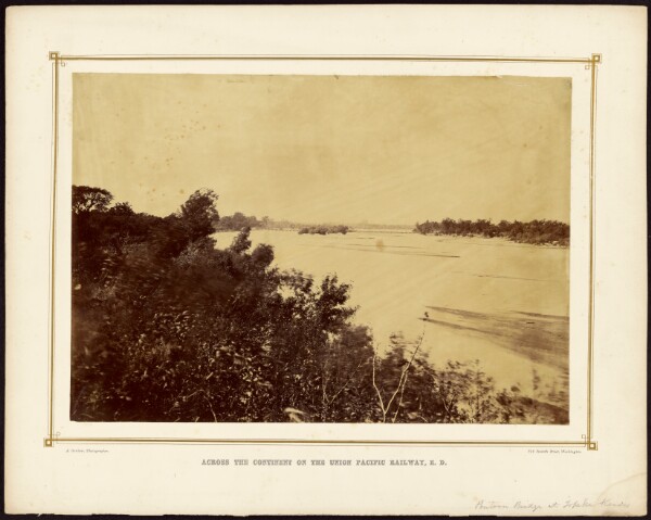Alexander Gardner, [Pontoon Bridge at Topeka, Kansas]