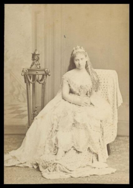 London Stereoscopic and Photographic Company, Guy Little Theatrical Photograph