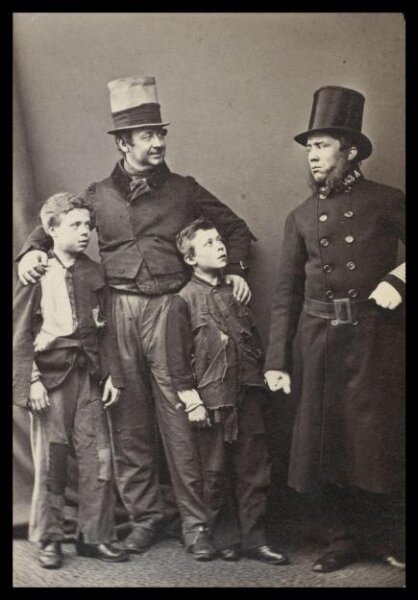 London Stereoscopic and Photographic Company, Guy Little Theatrical Photograph