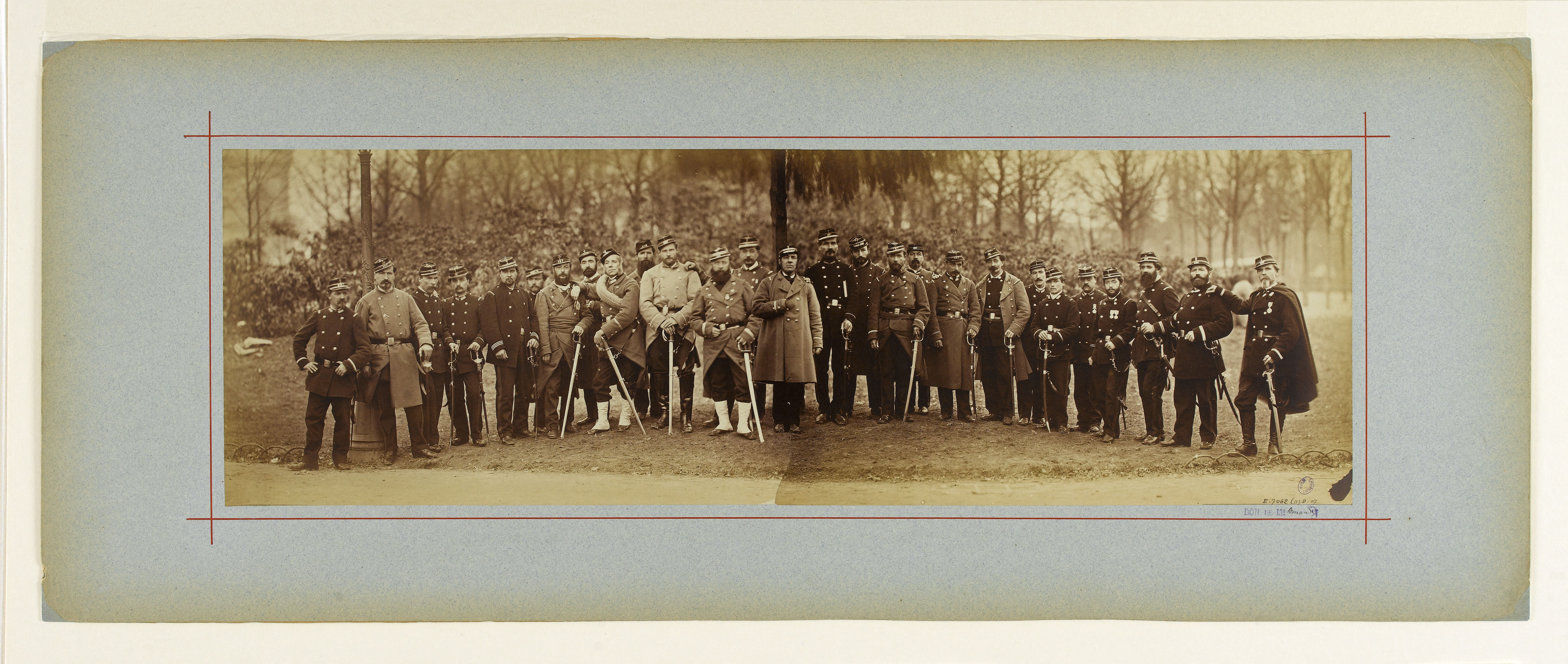 André-Adolphe-Eugène Disdéri, Panorama / portrait de groupe de soldats