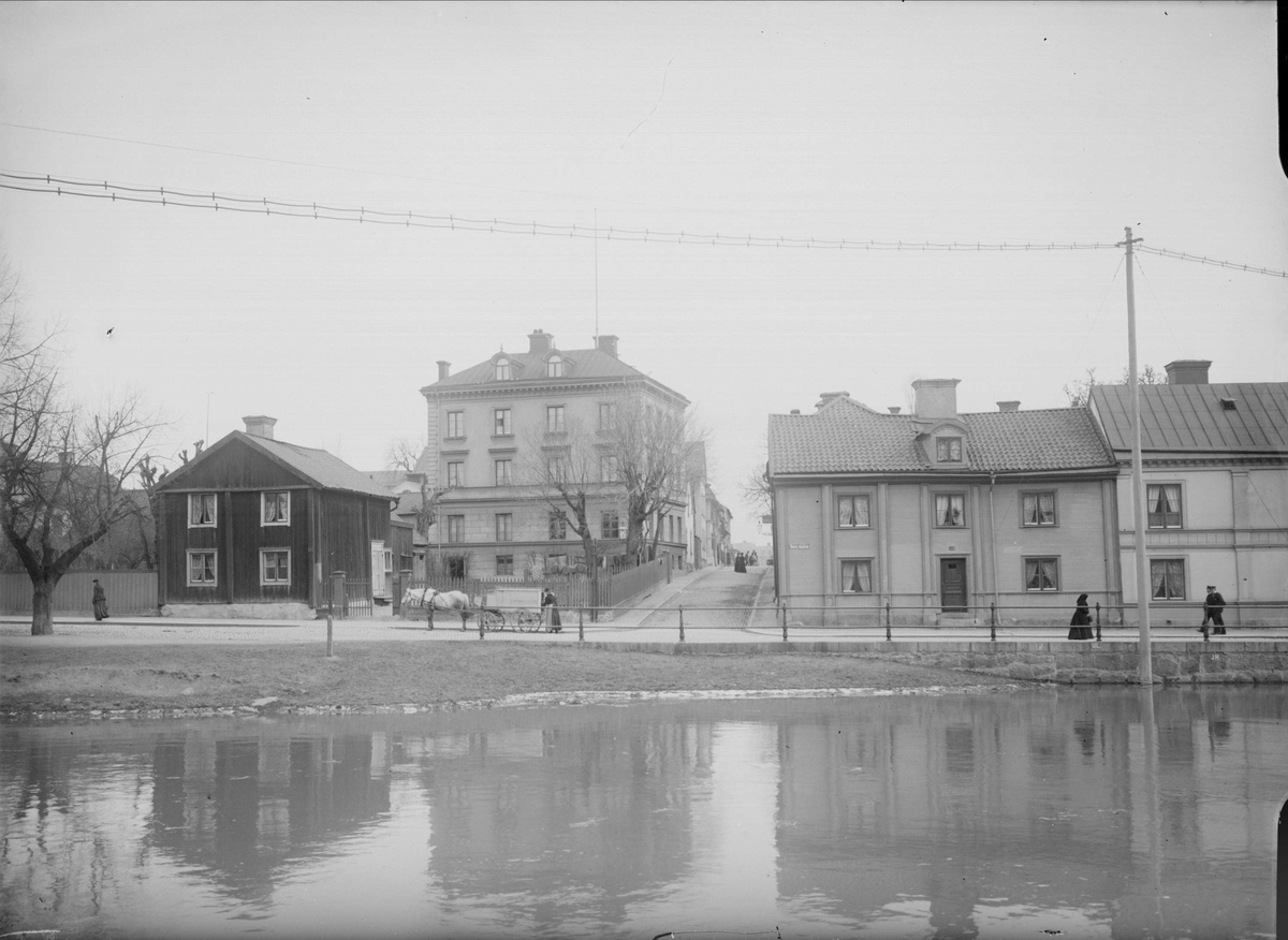 Alfred Dahlgren, Östra Ågatan, kvarteren Klostret och Torget, Dragarbrunn, Uppsala 1901 - 1902