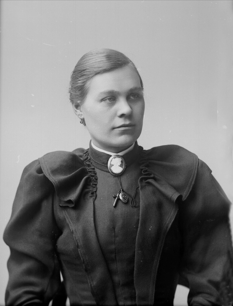 Gustav Borgen, Portrett av Marthine Mathiesen.