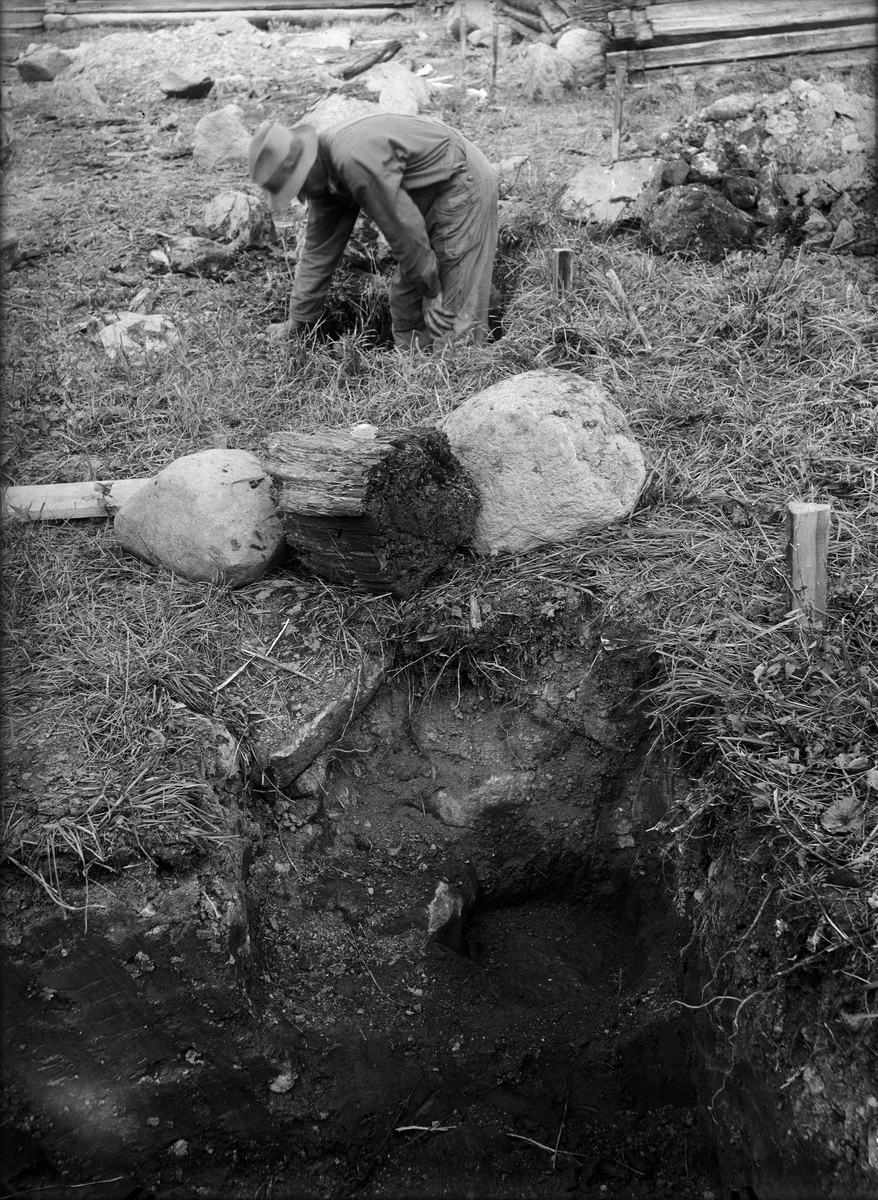 Paul Sandberg, Markarbete på Kvekgården, Fröslunda socken, Uppland hösten 1933