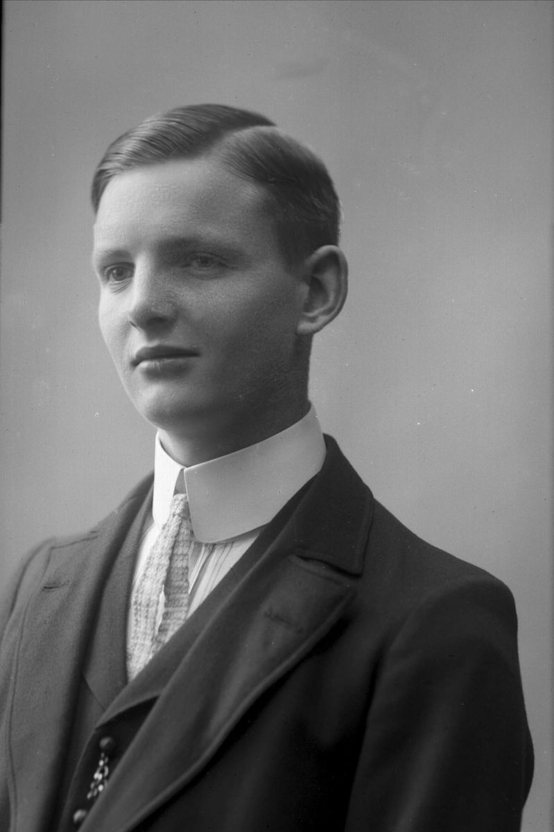 Gustav Borgen, NFB.44557