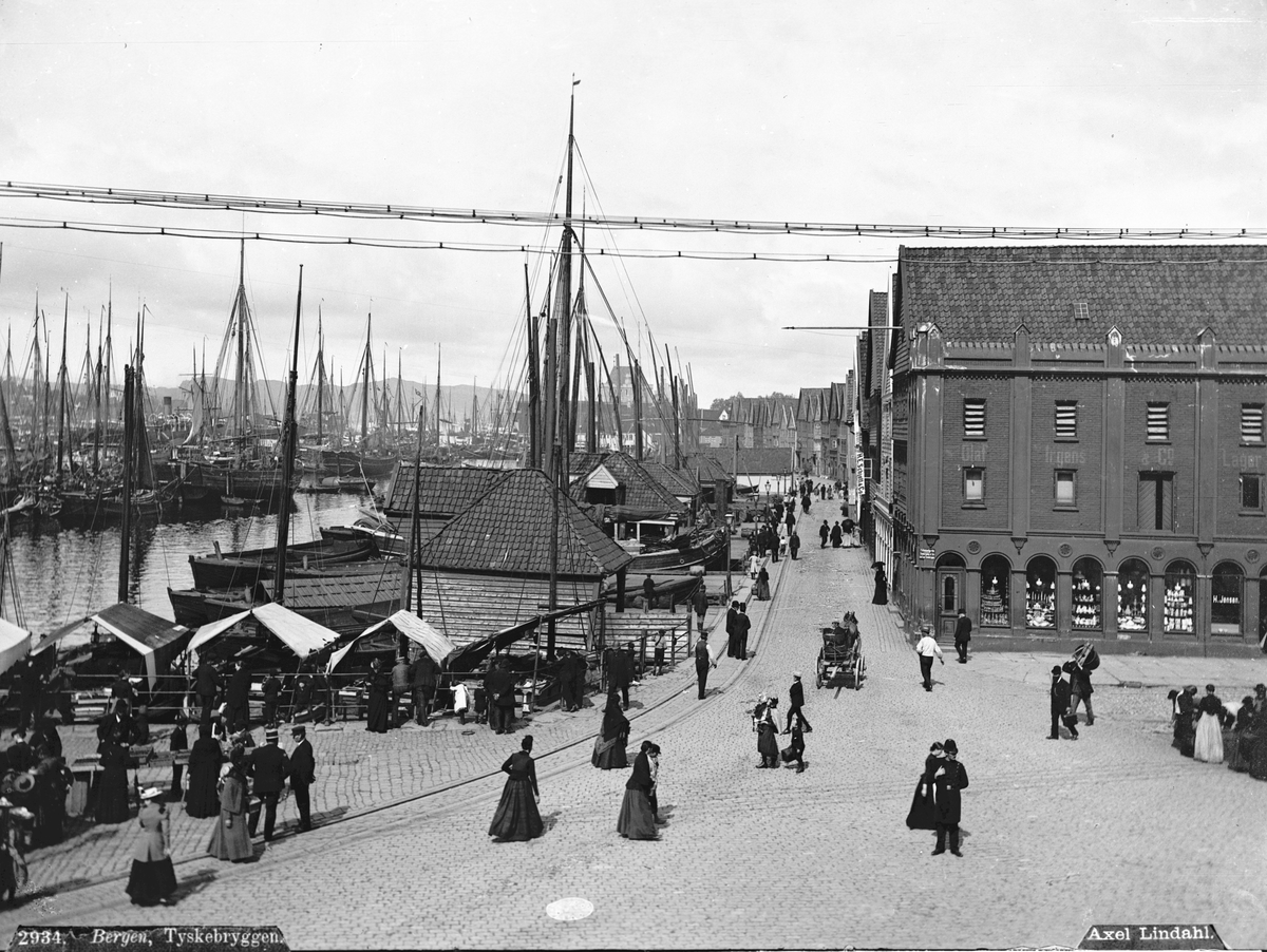 Axel Lindahl, Prot: Bergen Tyskebryggen