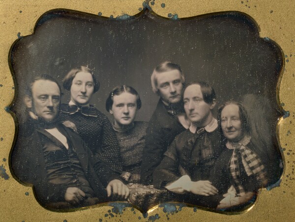 Unknown, [Group Portrait of a Family]