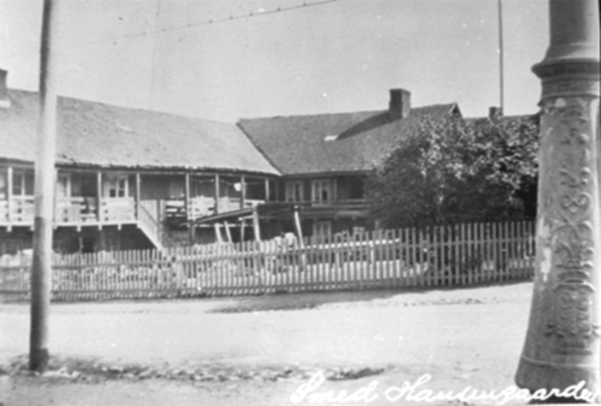 Anno Domkirkeodden, EKSTERIØR KORSLUNDGÅRDEN, SMED HANSENGÅRDEN, TORGGATA 102