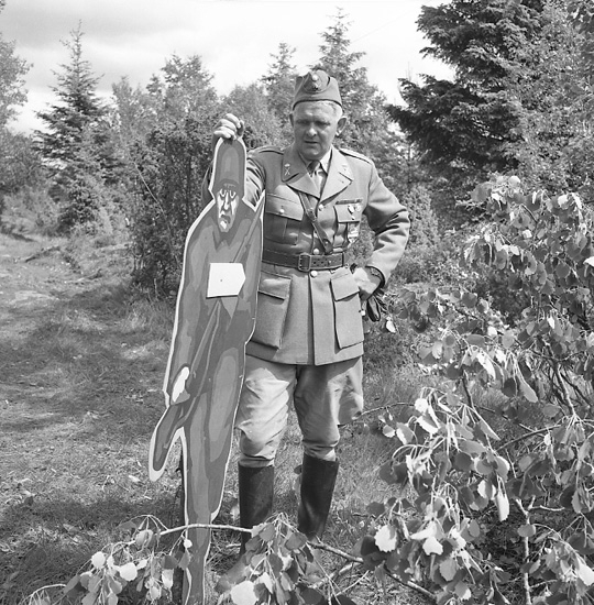 Arne Andersson, Enligt notering: "Riksskyttetävling Bulid U-a 28/6 56".