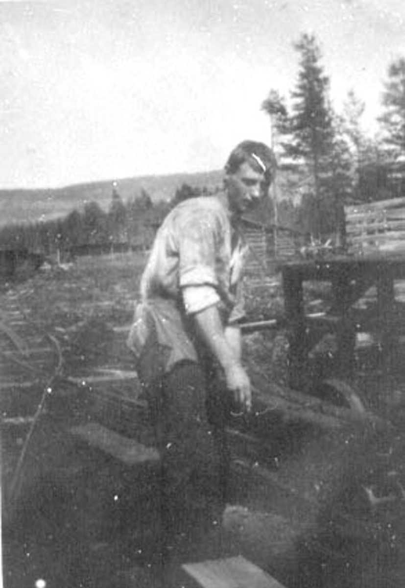 Anno Domkirkeodden, TORVMYR, TORVPRODUKSJON, PETTER SØSVEEN ARBEIDER, STORMÅSAN,