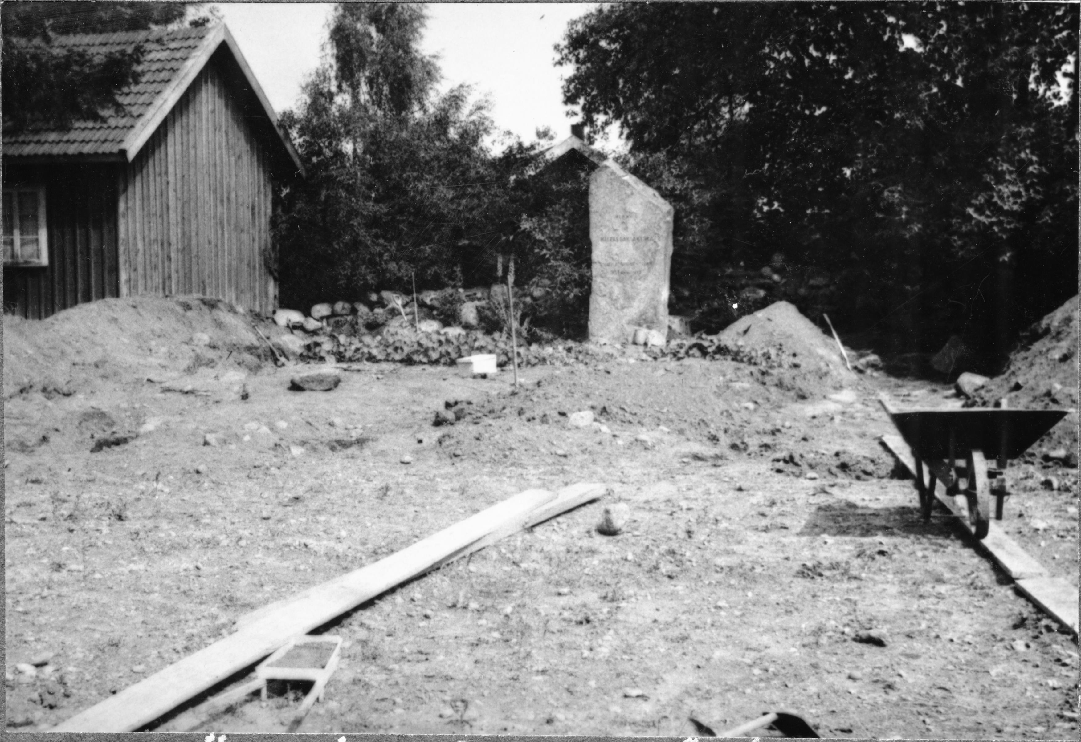 Harald Widéen, Ryda, Halvås kyrkplats Och ruin