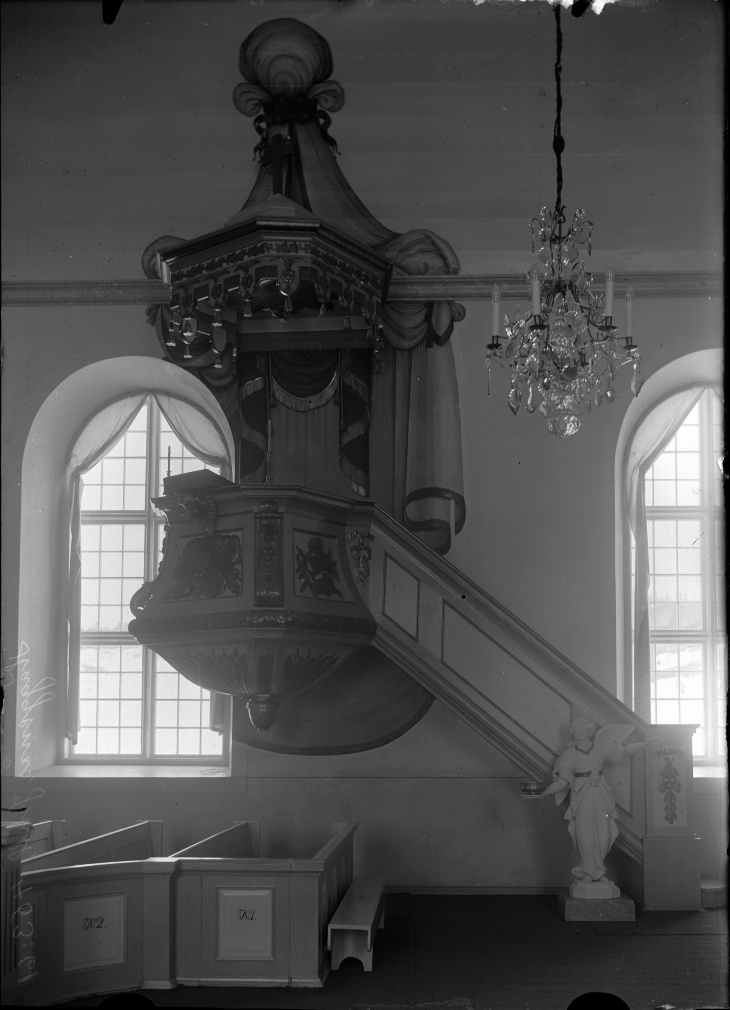Alfred Nilson, Häggenås kyrka