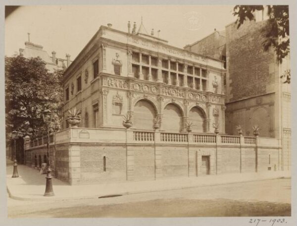 Atget, Jean-Eugène-Auguste, Hotel Francois I, Paris, France