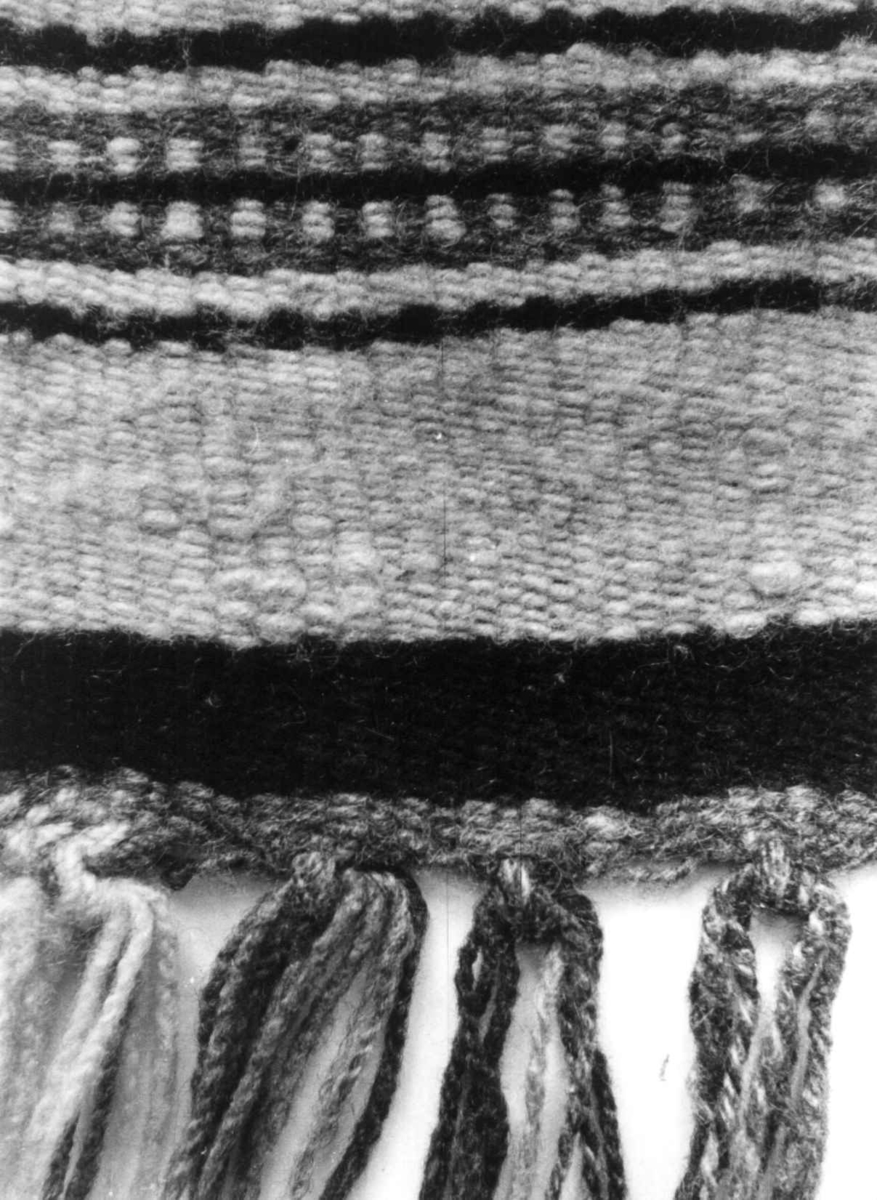 Anna Grostøl, Detalj av greneteppe. Ukjent sted 1947.