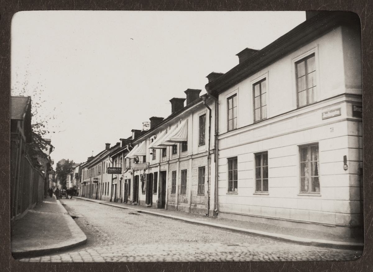 August Fredrik Schagerström, “Upsala. The Iron Bridge Street from Dragarbr.g.,” present St Olofs", Uppsala 1922