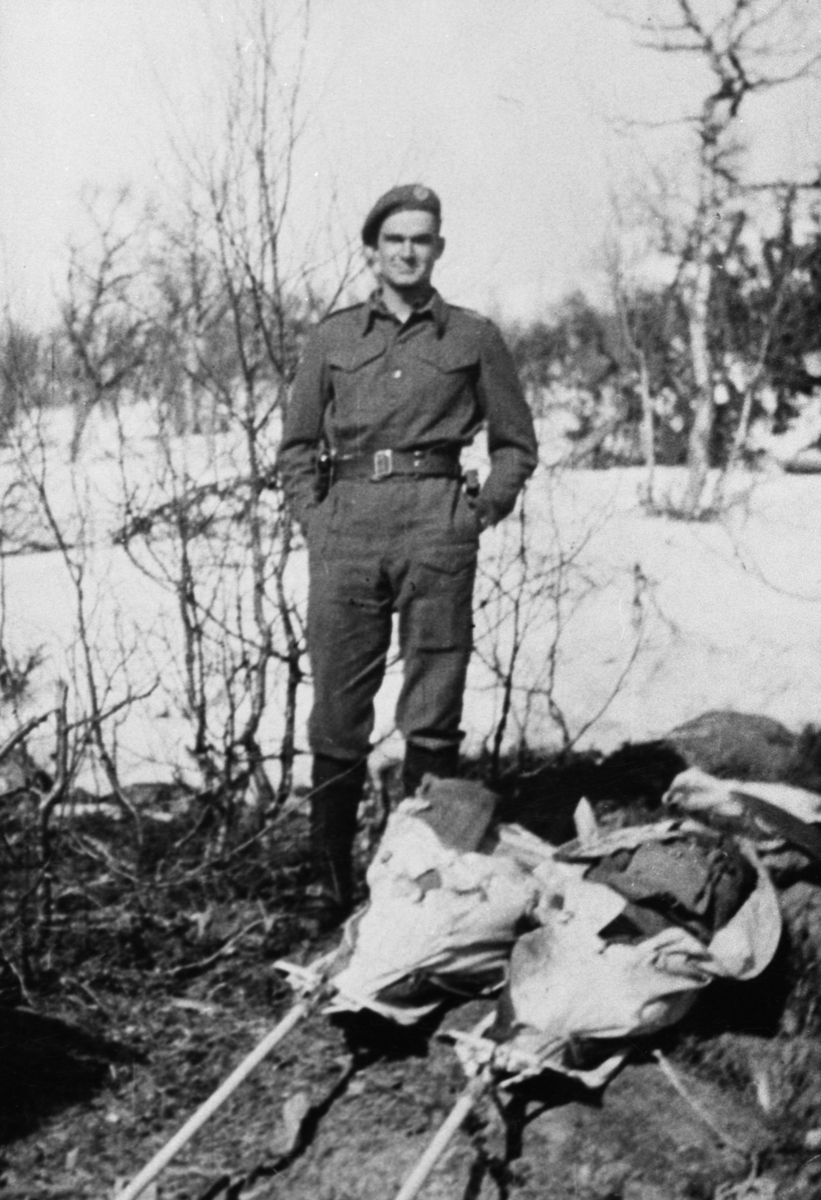 Oddvar Dobloug, Grebe Red-medlem Kjell Aubert (Se også MINØ.37934))
