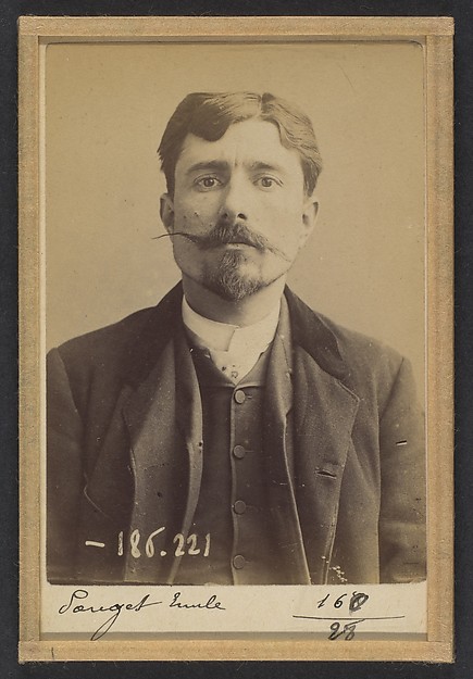 Alphonse Bertillon, Pouget. Émile, Jean, Joseph. 31 ans, né le 12/10/60 à Rodez (Aveyron). Publiciste. Anarchiste. 26/4/92.