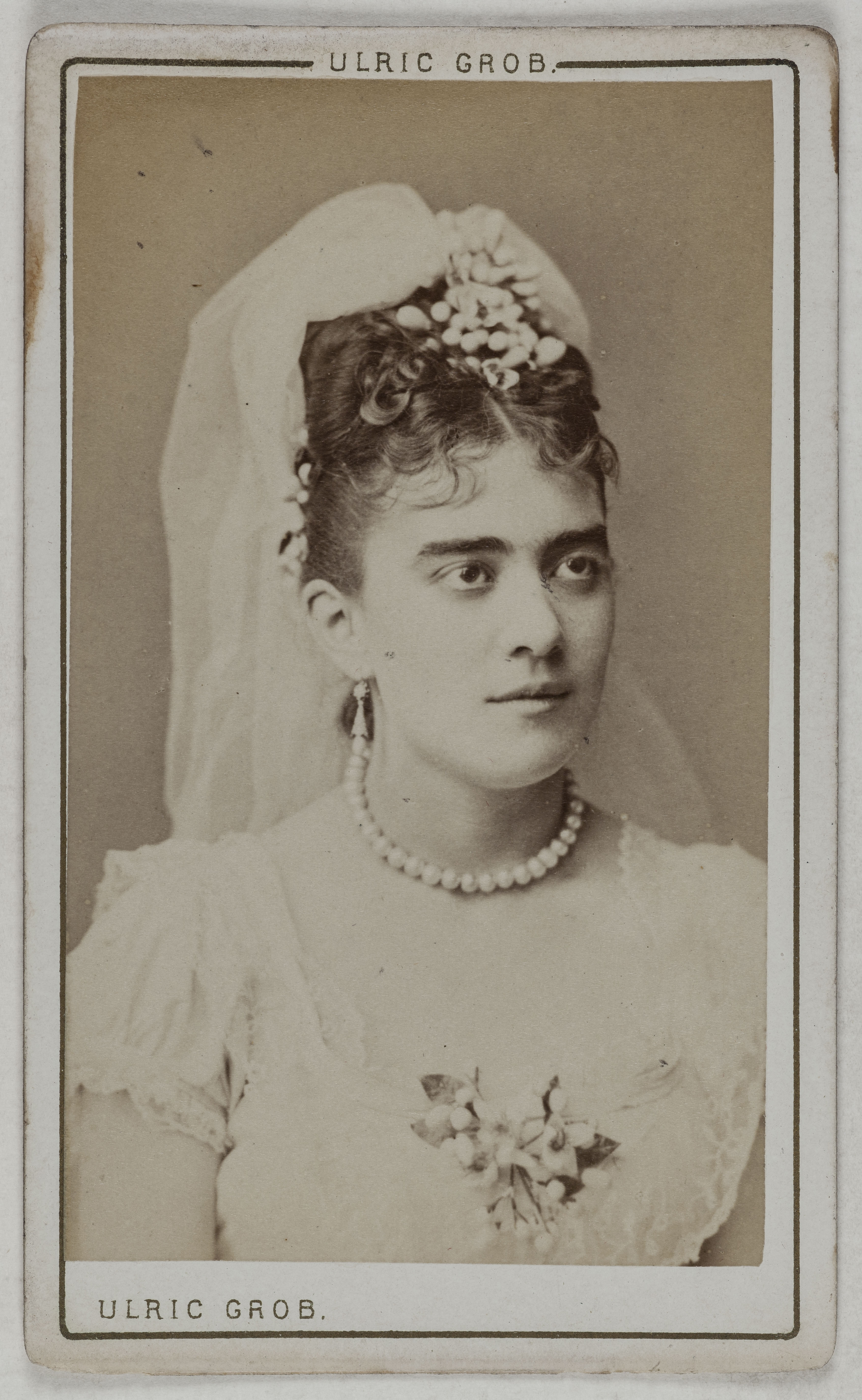 Ulric Grob, Portrait de Dezoder Suzanne, (née Jeandounenc), (actrice)